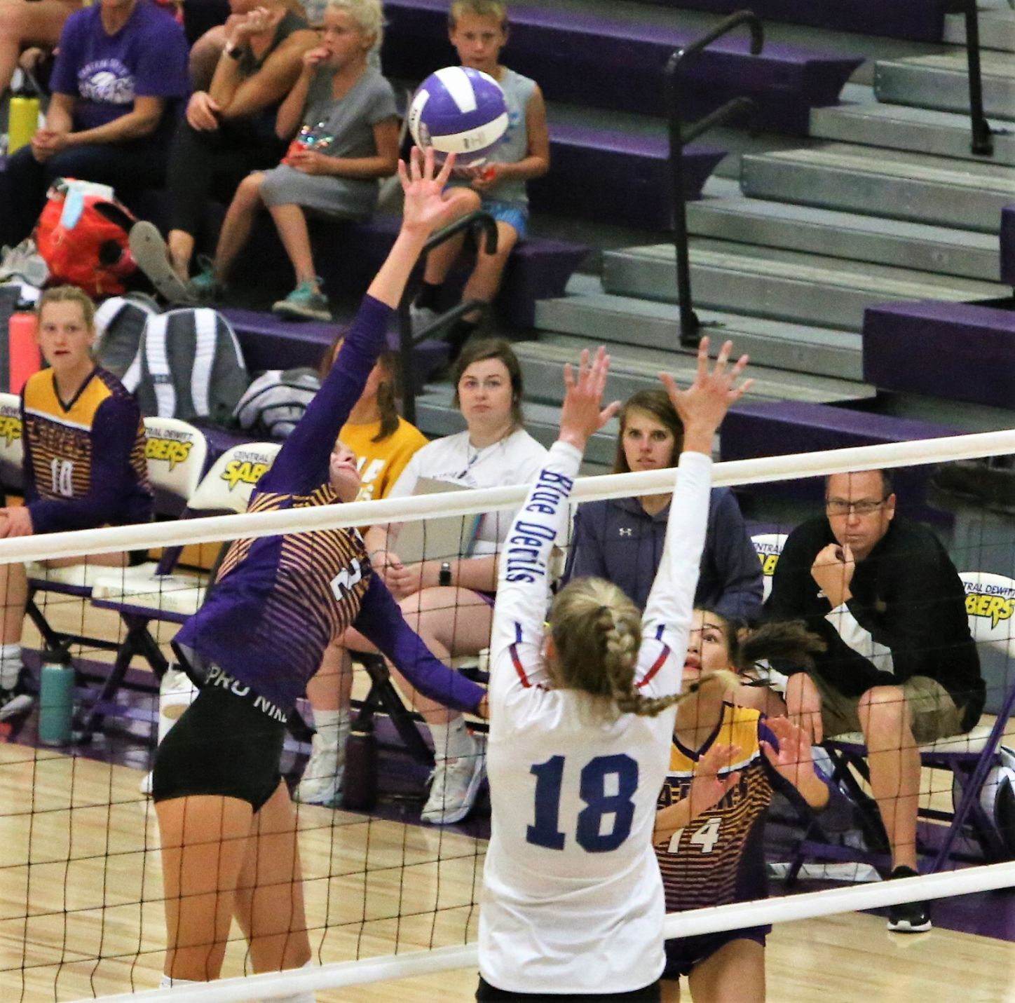 092821-qc-spt-central-dewitt vb7.jpg